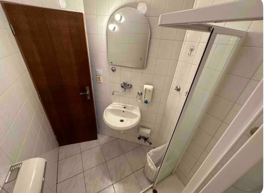 Private Apartment Near The Centre Bratislava Ngoại thất bức ảnh
