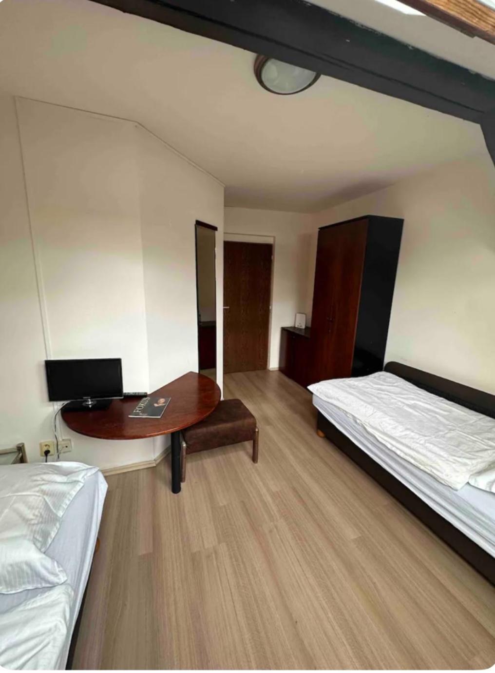 Private Apartment Near The Centre Bratislava Ngoại thất bức ảnh