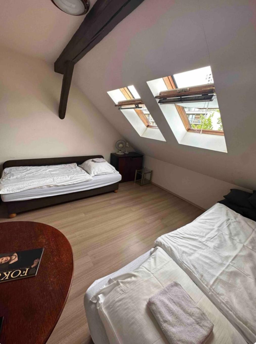 Private Apartment Near The Centre Bratislava Ngoại thất bức ảnh